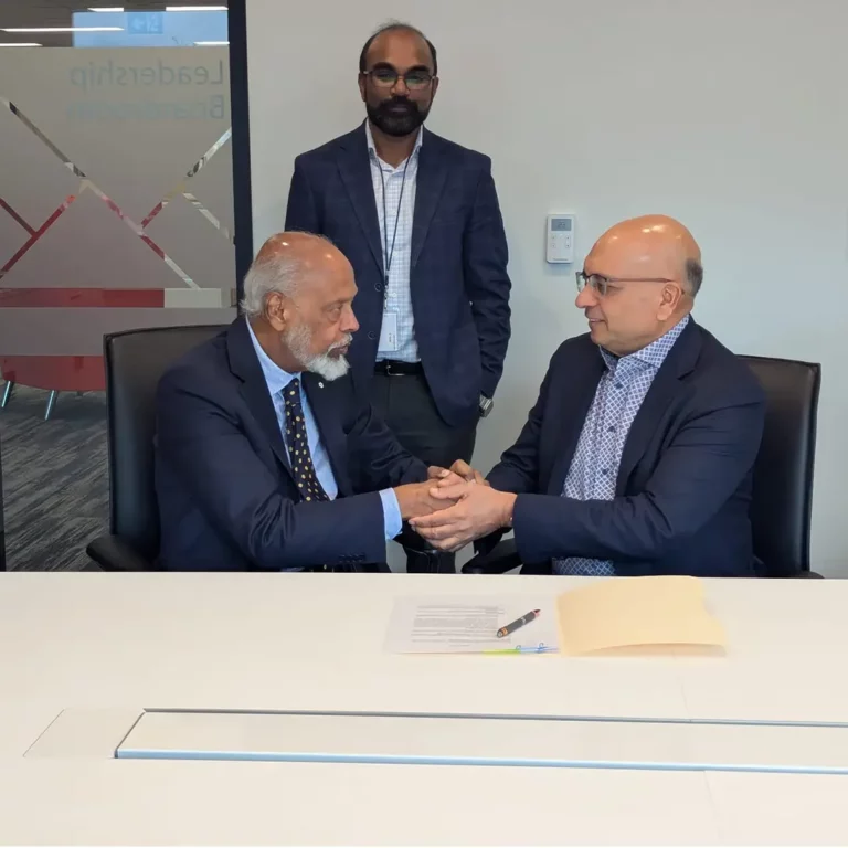 Baylis Contact Signing 05